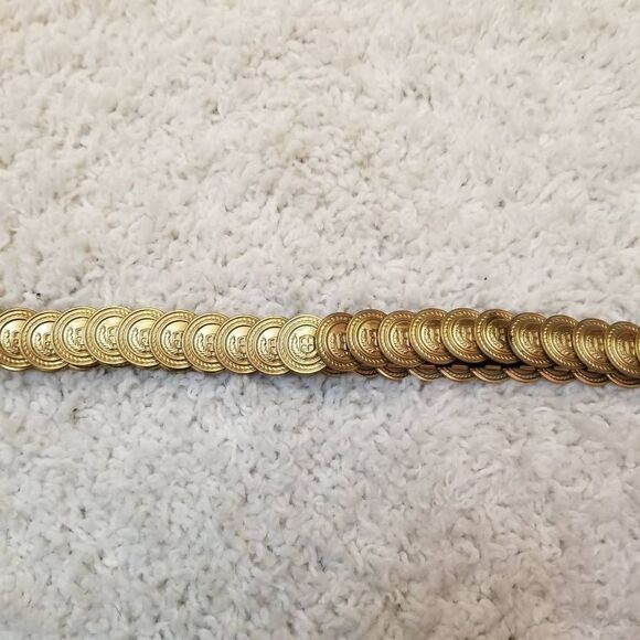 Vintage Gold Button Crest Stretch Belt - Picture 6 of 7